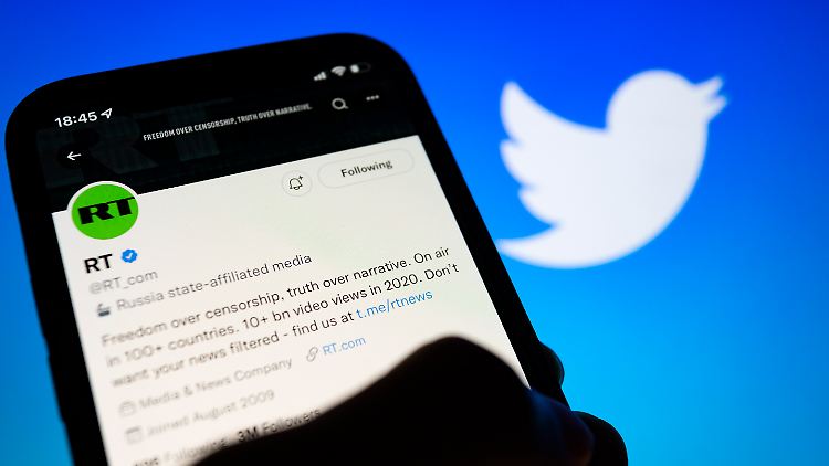 Dem Kanal RT wird neben der Verbreitung von Verschwörungstheorien eine eklatante Einseitigkeit bei der Berichterstattung vorgeworfen.