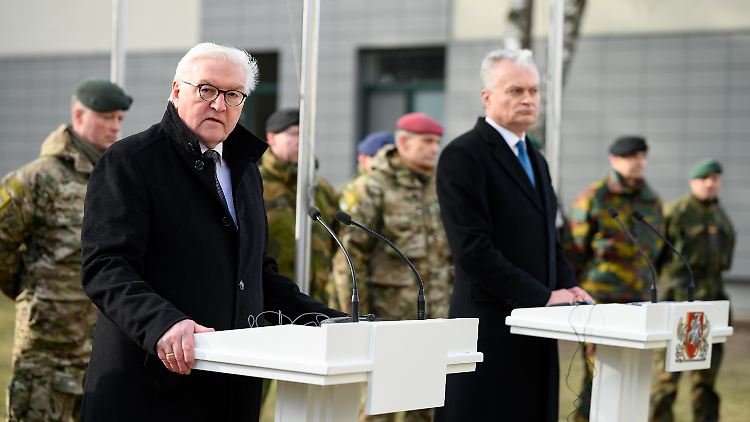 Steinmeier un der litauische Präsident Nauseda besuchten gemeinsam die deutschen Soldaten.
