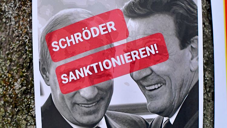 In der SPD will man keine Sanktionen gegen den Altkanzler, aber Reaktionen von ihm.