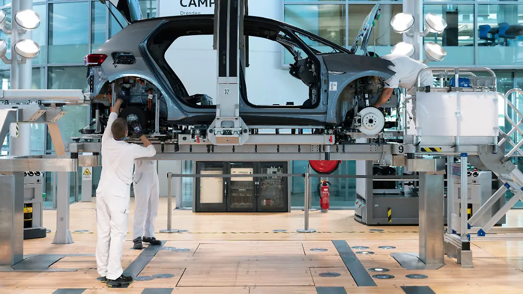 247683968