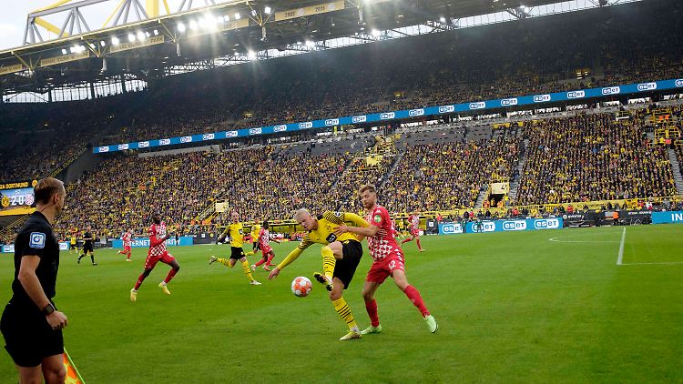 Im Hinspiel siegte der BVB mit 3:1. 