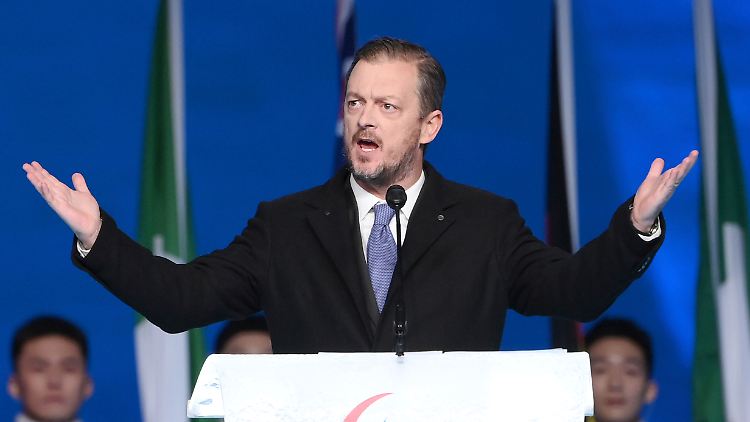 Parsons bei seiner Rede.