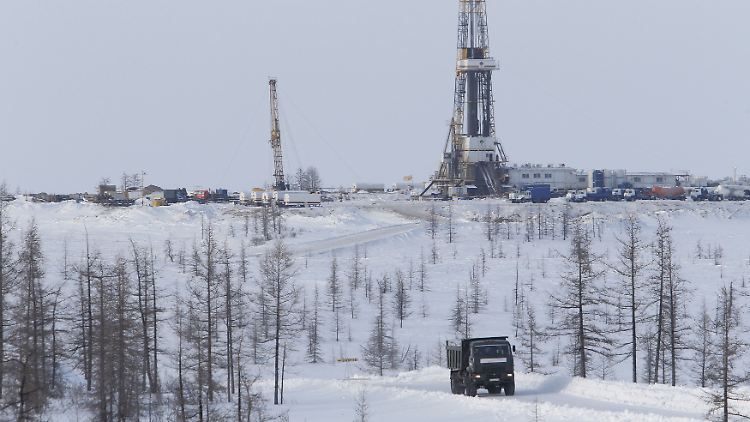 Produzenten wie Rosneft profitieren vom jüngsten, durch den Ukraine-Krieg ausgelösten Ölpreisanstieg nicht. 