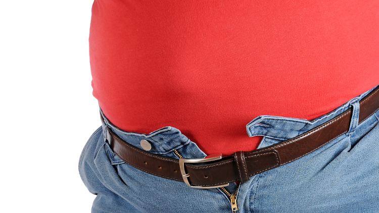 Das Thema Übergewicht war auch schon vor der Pandemie aktuell, bei vielen sind nun noch ein paar Corona-Kilos dazugekommen.