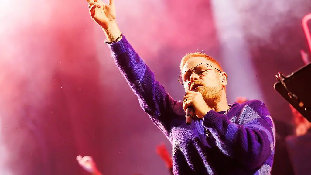 Peter-Fox-und-andere-Rapper-laden-vor-Ende-der-Badesaison-zur-Pool-Party