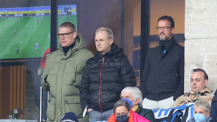Fredi Bobic (r.) sah schon einmal glücklicher aus. 