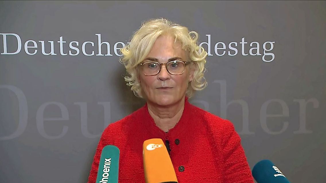 LambrechtBundeswehr.jpg