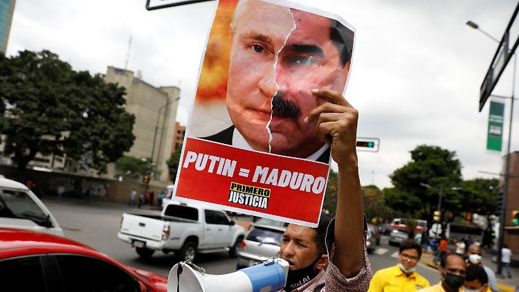 In Venezuela wird die enge Verbindung Maduros zu Putin auch kritisiert.