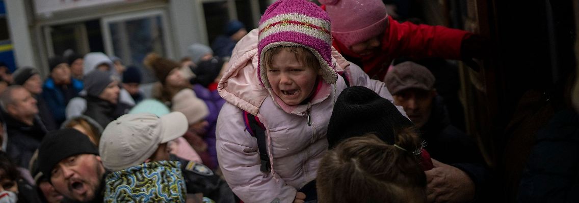 Fluchtkorridore sollen bei der Evakuierung von Zivilisten helfen, aber oft scheitern sie.