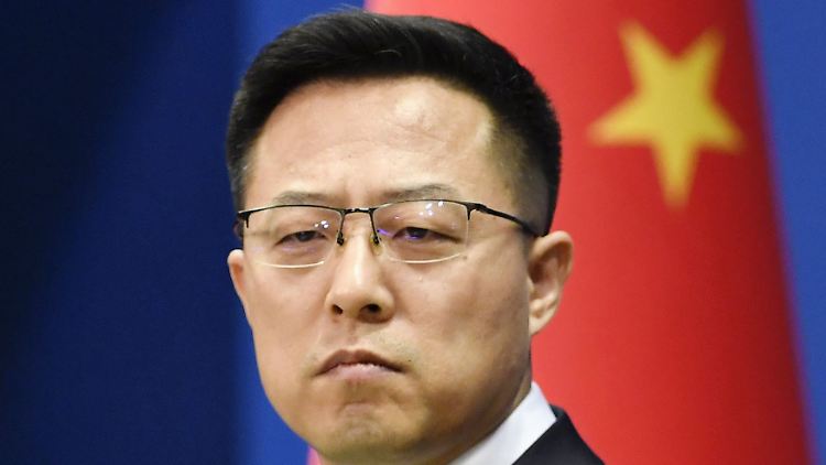 "Den großen Knüppel der Sanktionen zu schwingen, bringt uns keinen Frieden und keine Sicherheit", kritisierte Außenamtssprecher Zhao Lijian in Peking. 