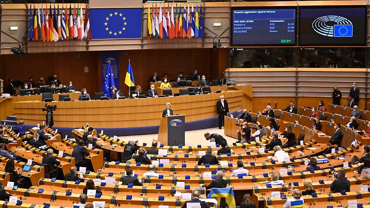 Die neuen Sanktionen müssen noch per EU-Amtsblatt veröffentlicht werden, ehe sie in Kraft treten.
