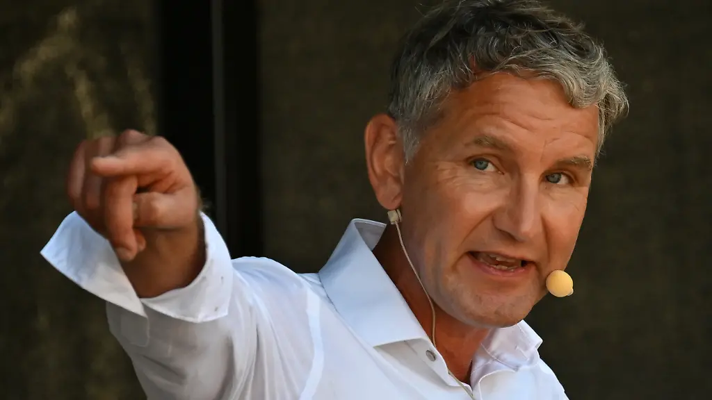 43d4d45540ebe3f6a7aa81c4b626261f