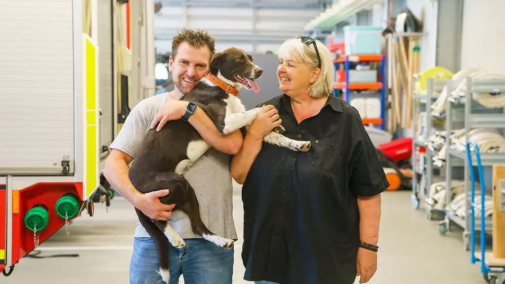Hundetrainerin-Perdita-Luebbe-Scheuermann-beschreibt-in-einem-Kinderbuch-den-Umgang-mit-Hunden