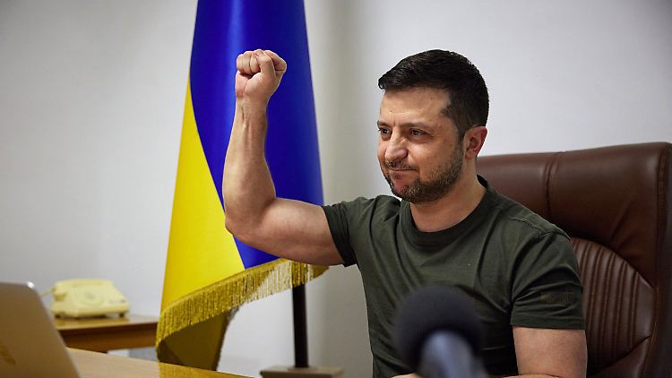 Der Präsident der Ukraine Selenskyj spricht per Videoübertragung aus Kiew vor dem britischen Unterhaus.