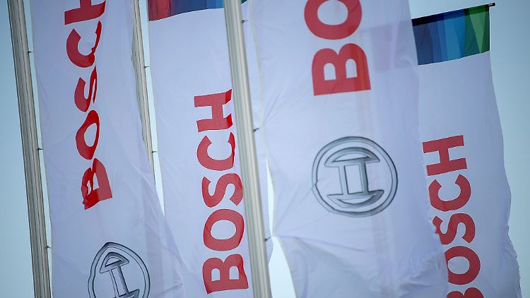 Bosch beschäftigt in Russland gut 3500 Menschen und produziert an drei Standorten vor allem Konsumgüter, Thermotechnik und Fahrzeugteile hauptsächlich für den lokalen Markt.