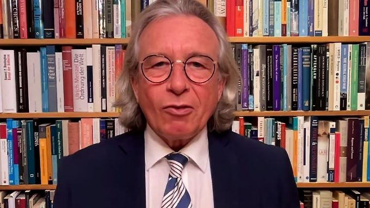 Professor Thomas Jäger ist Politikwissenschaftler an der Universität Köln.