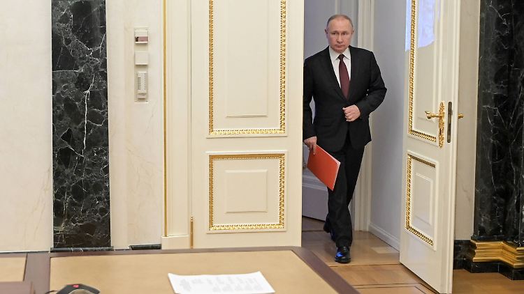 Für Präsident Wladimir Putin kommen die Sanktionen gegen sein Land einer Kriegserklärung gleich.. Der Kreml hat noch die eine oder andere Vergeltungsmaßnahme im Köcher.