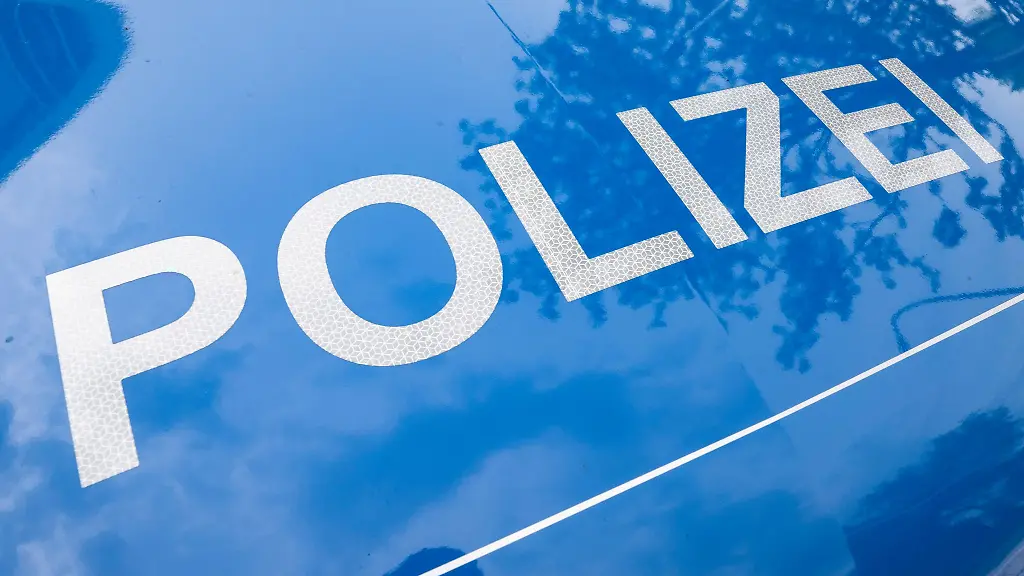 Die-Polizei-geht-bei-den-Schmierereien-von-politisch-motivierter-Sachbeschaedigung-aus