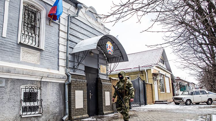 Viele Orte rund um Luhansk stehen unter Kontrolle der "Volksrepublik"-Miliz.