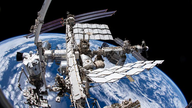 Die Aufrechterhaltung der Raumstation ISS erfordert internationale Zusammenarbeit.