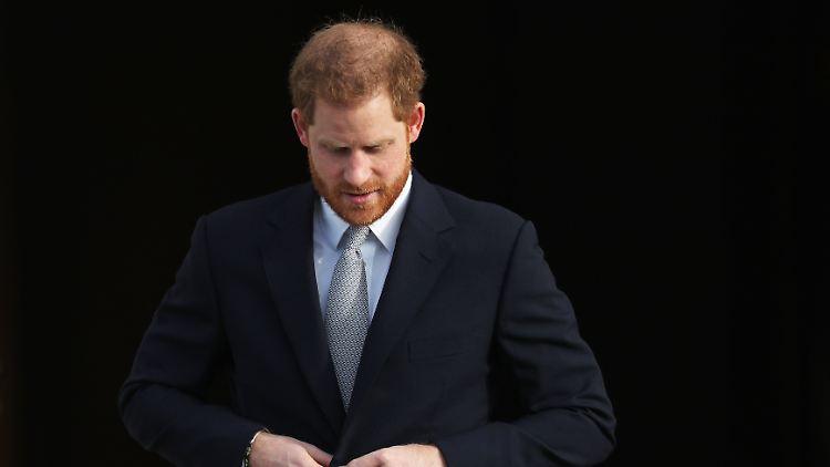 Für Aufregung sorgt Harrys Absage auch, weil der Prinz zwei Wochen später in den Niederlanden erwartet wird.
