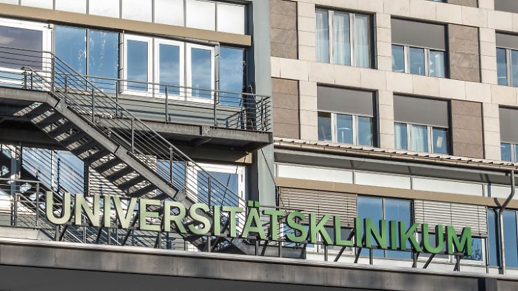 Sollten die studentischen Gremien die Zusammenarbeit verweigern, könnte das Hospital den Status als Lehranstalt verlieren.