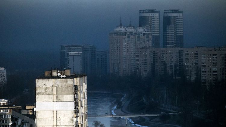 Auf Kiew rücken die russischen Truppen hauptsächlich von Nordwesten und Nordosten vor.