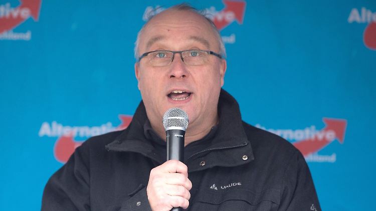 Der Verfassungsschutz stuft Jens Maier als rechtsextrem ein.