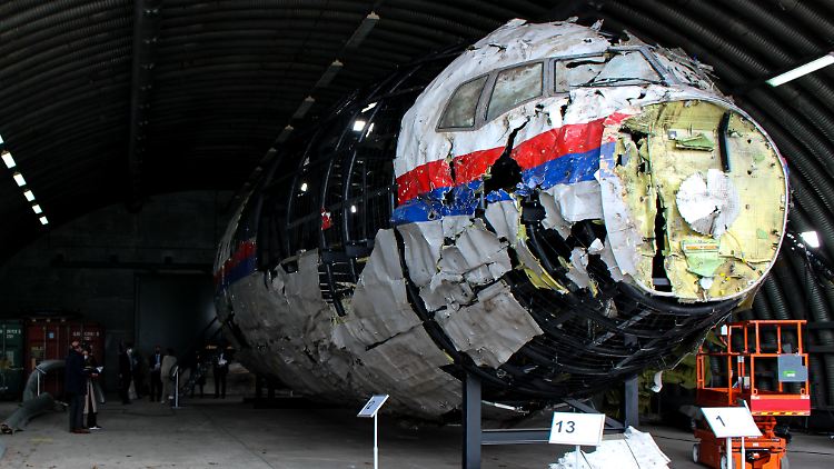 "Wir wissen, dass MH17 mit einer Buk der russischen Armee aus der Luft geschossen wurde", sagte der niederländische Außenminister Wopke Hoekstra.