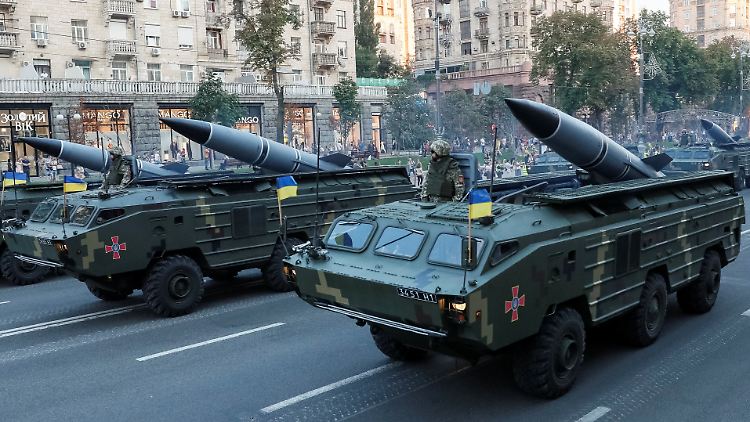 Eine solche Rakete des Typs Totschka-U soll über Donezk von Separatisten abgeschossen worden sein. Trümmerteile hätten mehrere Menschen getötet.