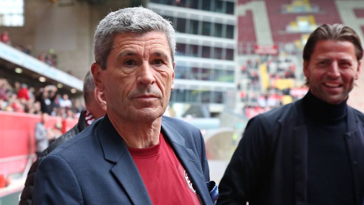 Merk ist viel auf Reisen, beim FCK hat er sich zurückgezogen.