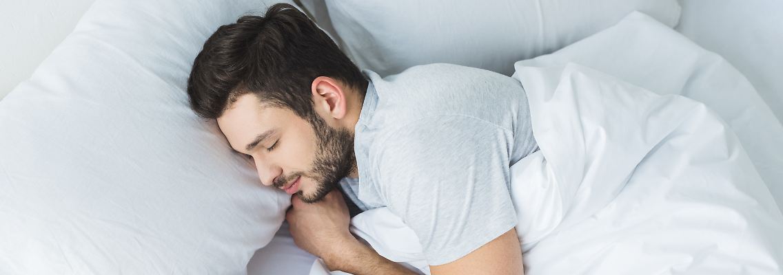 Die Schlafhygiene ist ein Konzept, das zu besserem Schlaf verhelfen soll. Was steckt dahinter?