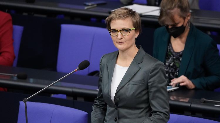 Als Parlamentarische Staatssekretärin vertritt Brantner regelmäßig ihren Minister im Parlament.