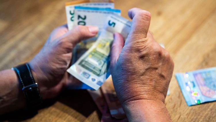 Die Renten im Land werden zum 1. Juli erhöht.