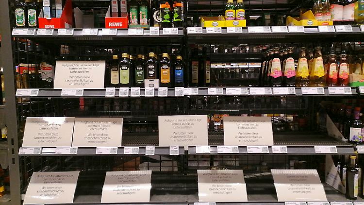 Ein Bild, das sich aktuell vielen Supermarktkunden bietet.
