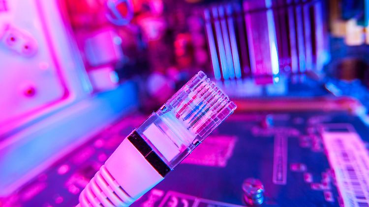 Im Ernstfall müsste die Bundeswehr zum digitalen Gegenschlag ausholen.