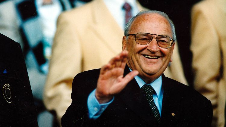 Egidius Braun während der Europameisterschaft 1996.