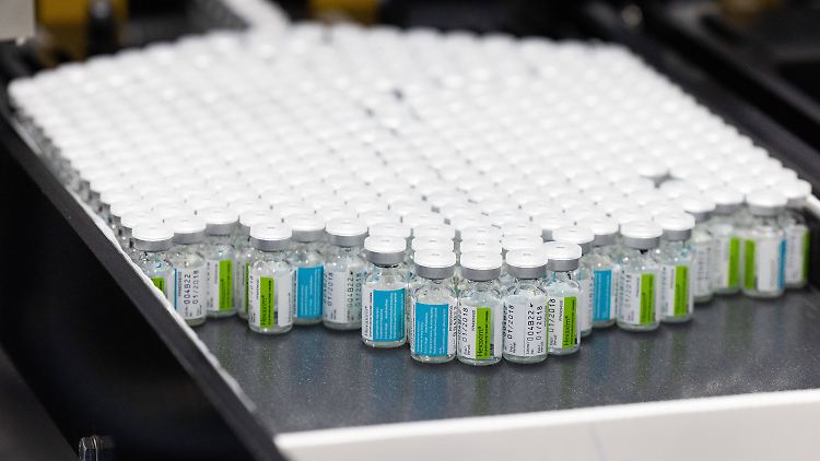 Die bereits vorhandenen Vakzine sind gut, aber weltweit arbeiten Forscher an der Entwicklung optimierter Corona-Impfstoffe, die auch vor kommenden Varianten des Erregers schützen.