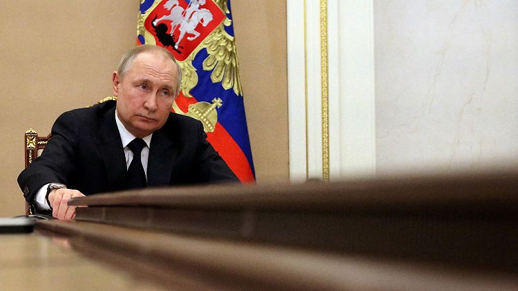 Putin teilt auch verbal kräftig aus.