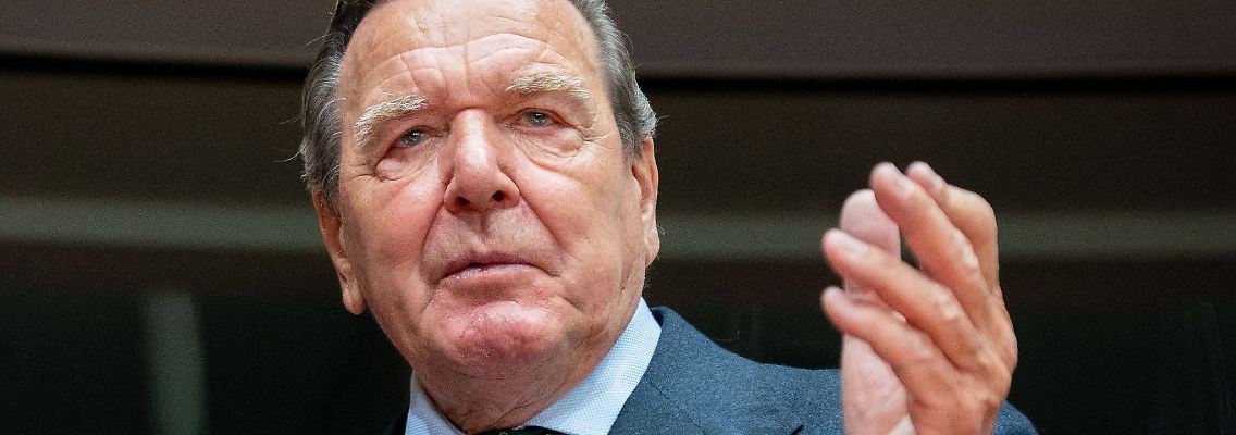 "Es gab schon gewisse Hoffnung auf Resultate, sonst hätte sich keiner in der Ukraine bereit erklärt, ihm Gehör zu schenken", sagt Ukraines Botschafter Melnyk über den Besuch von Altkanzler Schröder in Moskau.