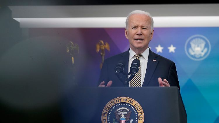 Biden sprach Bombardierungen auf Wohnhäuser und Krankenhäuser in der Ukraine an.