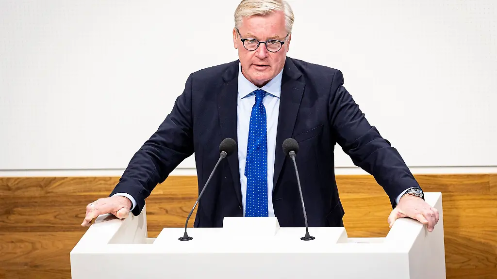 Nach-vielen-Jahren-verlaesst-Bernd-Althusmann-den-Landtag