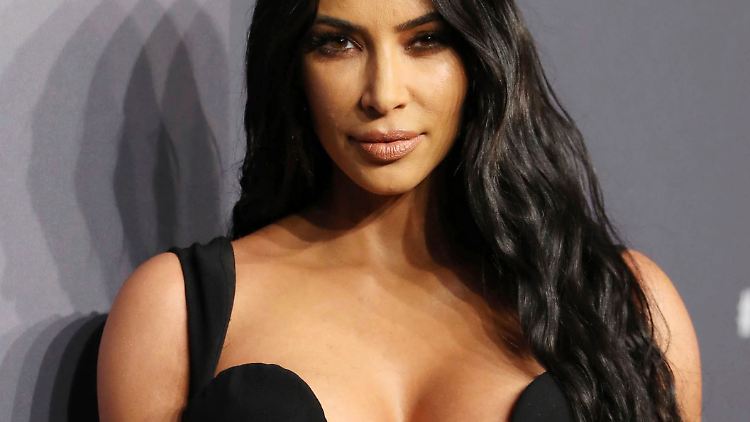 Ganz schön verknallt: Kim Kardashian.