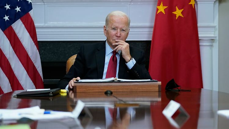 US-Präsident Biden erhöht den Druck auf China, sich vom Aggressor Russland zu distanzieren.