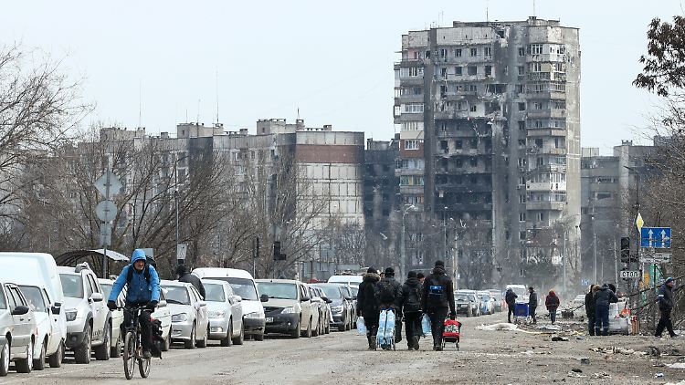 In Mariupol sind viele Wohngebäude nach wochenlangen russischen Angriffen zerstört.