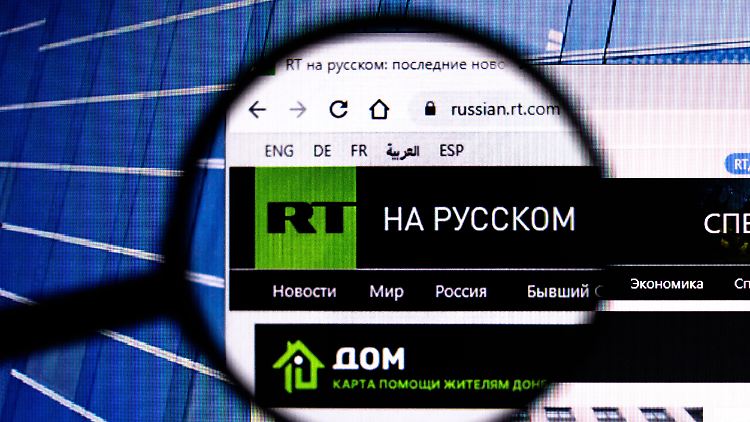 RT DE verbreitet überwiegend Inhalte, die von staatlichen russischen Sendern produziert werden.