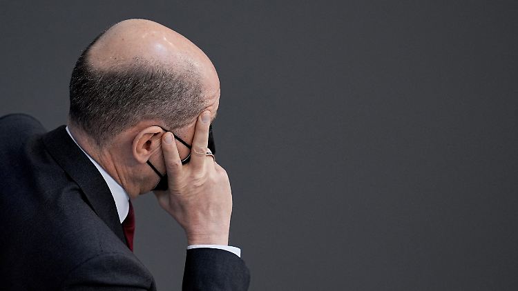 Im Krieg der Ukraine gegen Russland hat es Olaf Scholz geschafft, beide Seiten wütend zu machen.