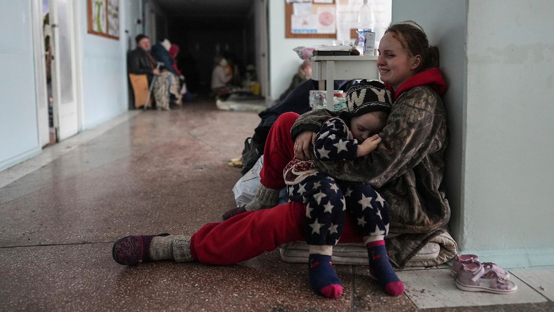 11. März 2022, Anastasia Eraschowa im Mariupol: "Wer bringt mir meine Kinder zurück? Wer?"