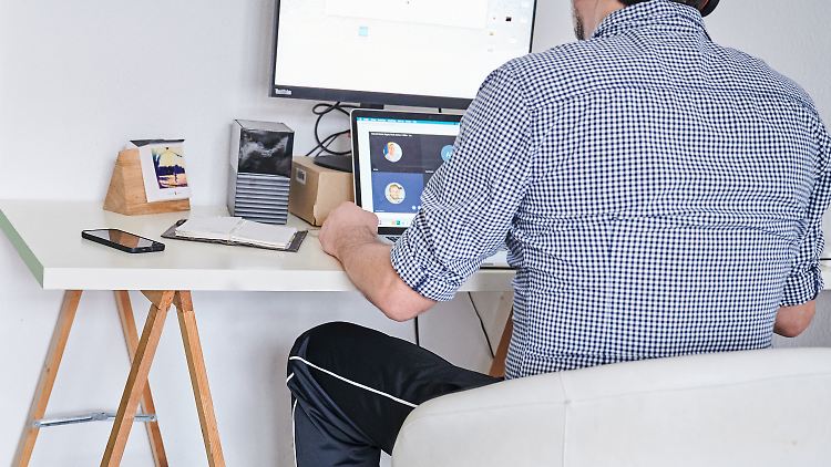 Die Ansprüche an das heimische Büro haben sich durch die Corona-Zeit deutlich verändert.