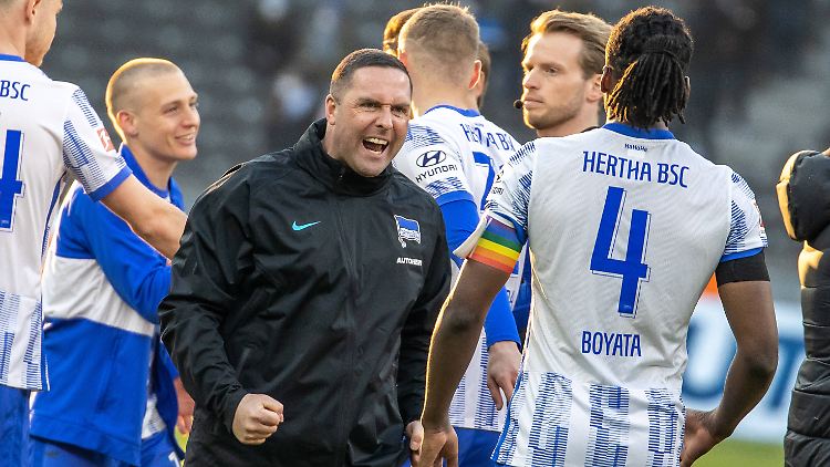 Mark Fotheringham freut sich über das 3:0.